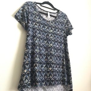 LulaRoe ClassicT Medium EUC